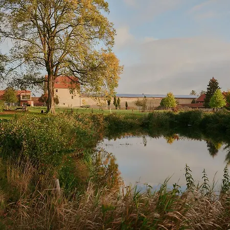 Raus Tiny House Auf Dem Land Mit Hoftieren Und Sauna אכסניה *