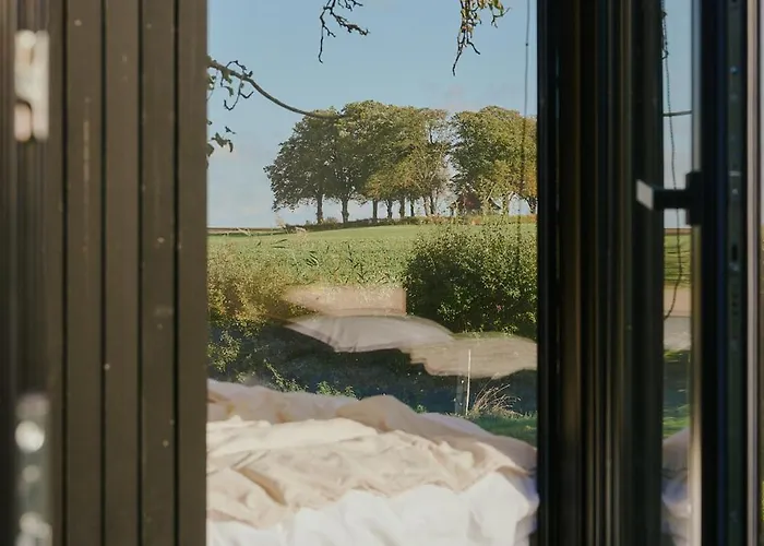 Raus Tiny House Auf Dem Land Mit Hoftieren Und Sauna Hytte